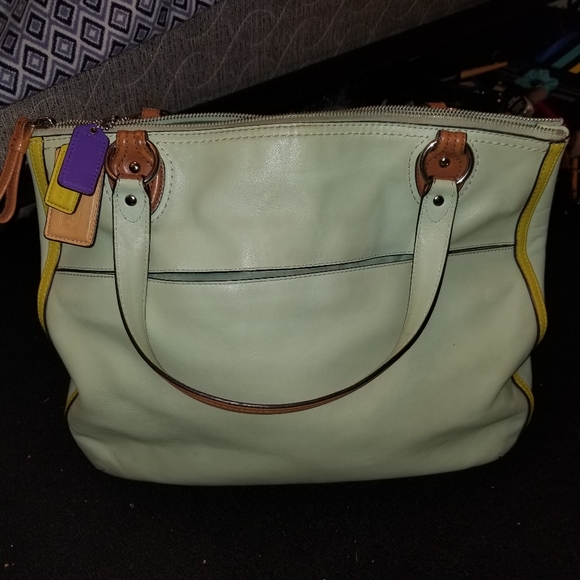 Coach purse - Picture 2 of 3